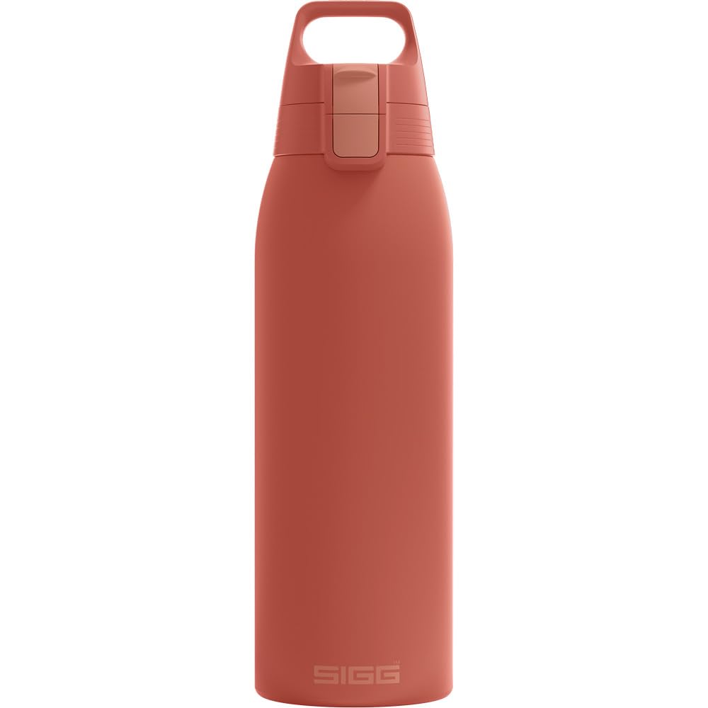SIGG - Insulated drinking bottle - Thermos bottle Shield Therm One Eco Red carbonated drinks - Leak-proof - Dishwasher safe - BPA-free - 90% recycled stainless steel - Rust red - 1L - 6021.80