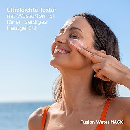 ISDIN Set Fusion Water MAGIC SPF 50 (50ml) + Lip Balm SPF 30 (4g) - Ultralight sun cream face & lip protection - Water-based, does not sting the eyes - 690028001