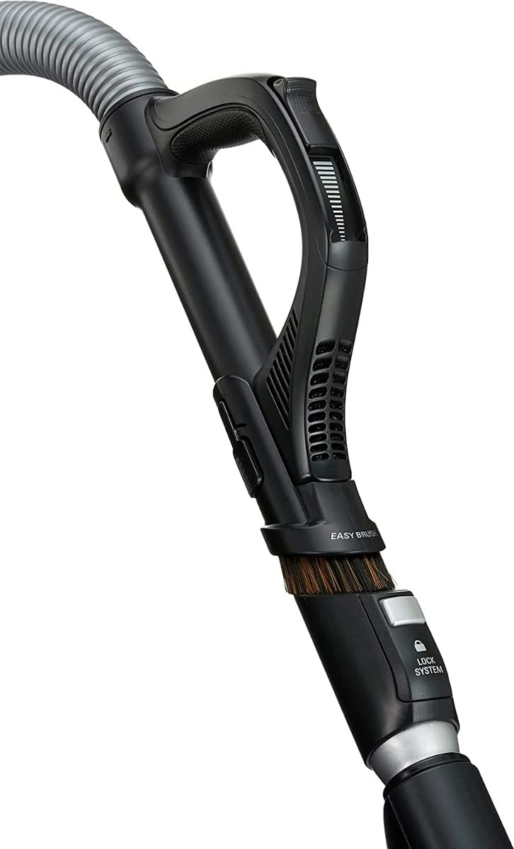 Rowenta Silence Force Allergy+, bagged vacuum cleaner, 4.5 L dust bag capacity, extremely quiet, highly efficient floor nozzle, durable EffiTech motor, vacuum cleaner for pet hair, black-red, RO7473 - RO7473EA