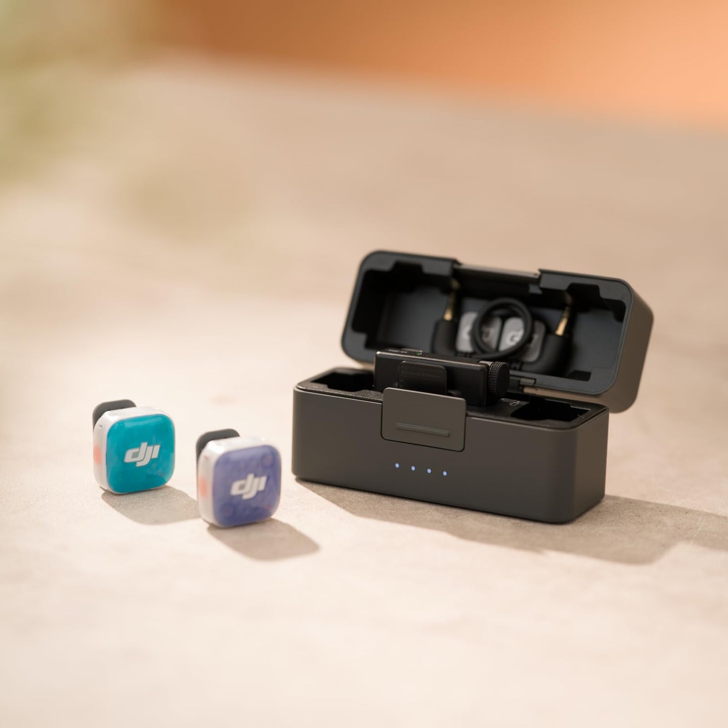 DJI Mic Mini 2S (2 TX + 1 RX + charging cradle), AI noise cancellation - 6937224141018
