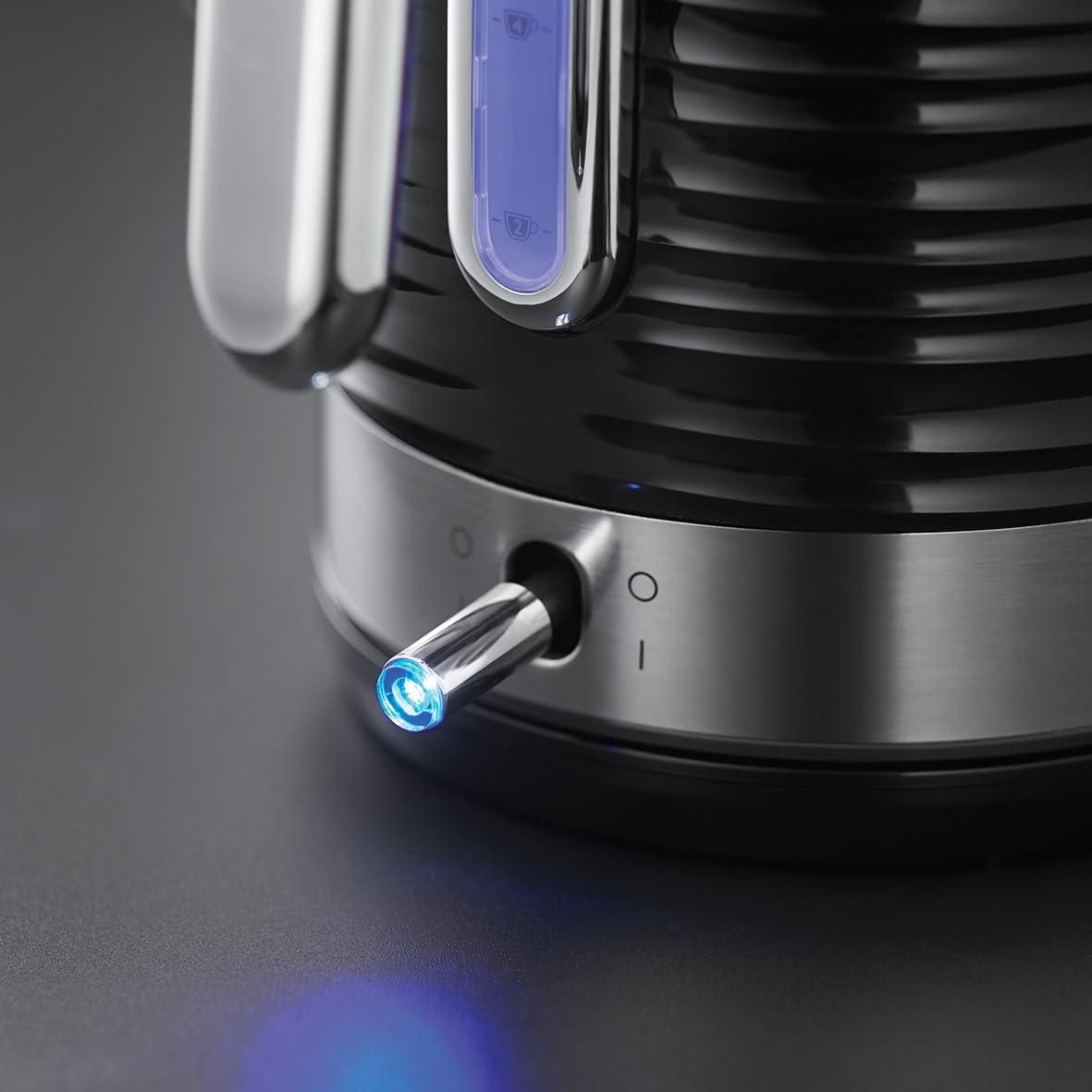 Russell Hobbs Fierbător apă Inspire Negru, 1,7 l, 2400 Watt - 24371-56