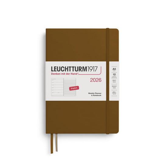 LEUCHTTURM1917 372662 Calendar săptămânal și caiet mediu (A5) 2026, Spice Brown, engleză