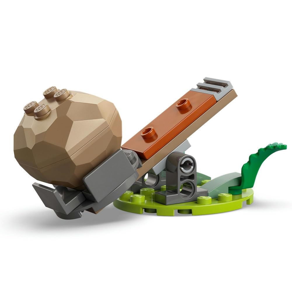 LEGO Sonic the Hedgehog Knuckles vs. Dr. Eggmans Egg Crusher Mech - Creative Toy with 2 Minifigures, Rings & Chaos Emeralds - Gamer Gift Boys & Girls from 8 Years - 77005