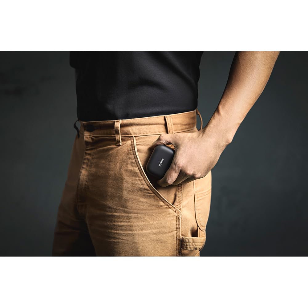 RØDE Wireless Micro - Compact wireless microphone, two microphones with charging case for content creation on the smartphone - USB-C, black - WIMICROC