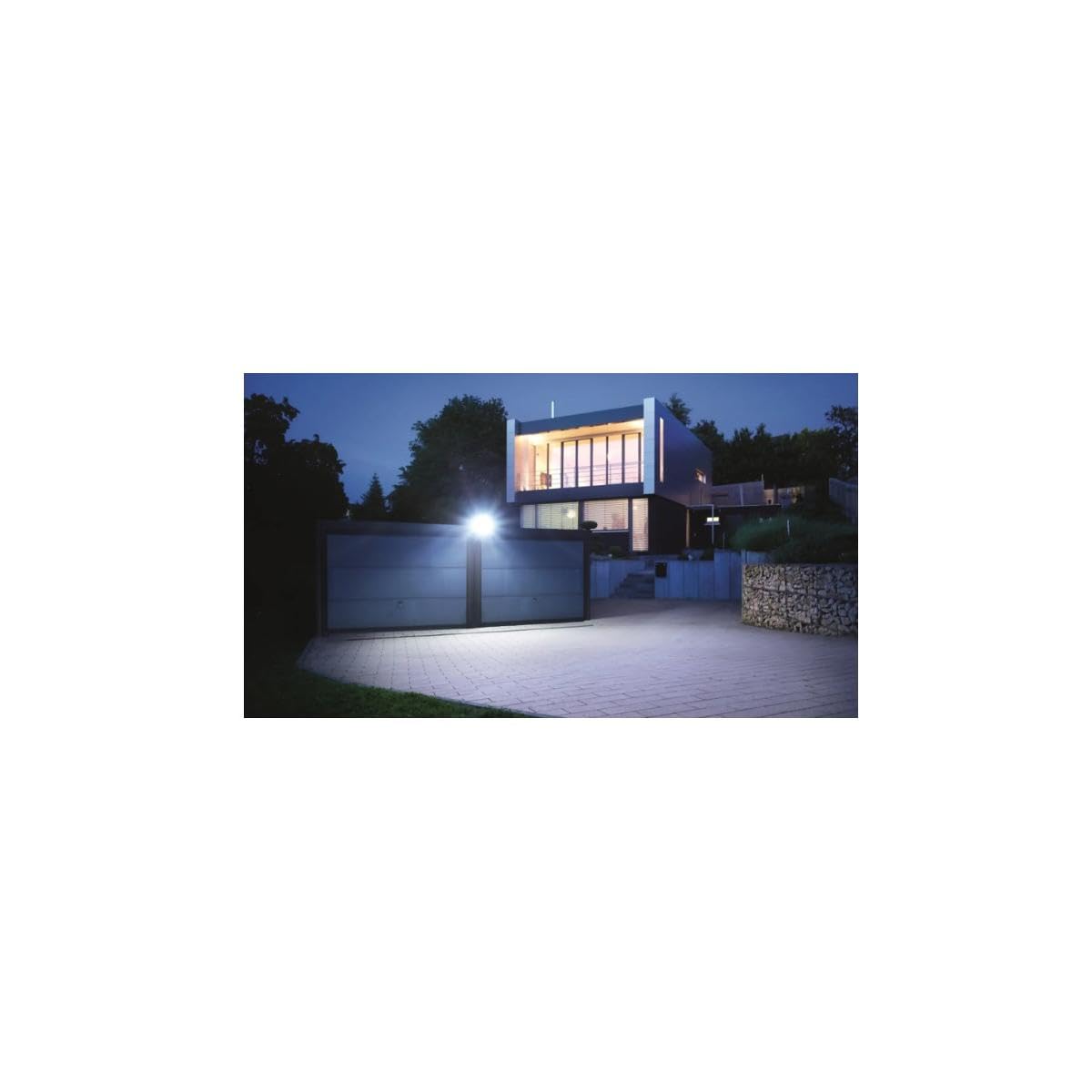 Steinel LED spotlight XLED Home 2 white, 13.7 W floodlight, fully swiveling, 1550 lm, for driveway, yard and garden - 33125