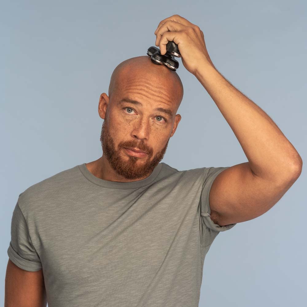 Remington XR1501 Electric Shaver for Men, Head Shaver with Lithium Battery (Black, 5 Cutting Heads, Smooth Shaving Result with a Minimum Length of 0.2mm, Hair Collection Chamber, Detail Trimmer)