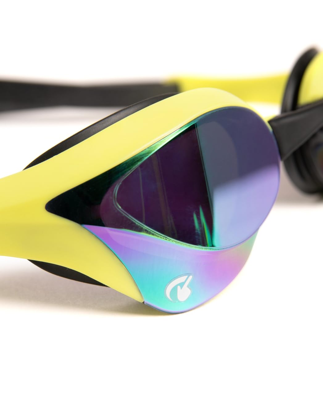 ARENA Cobra Ultra Swipe Mirror Unisex Race Swimming Goggles for Adults, Diving Goggles with Curved Mirror Lenses, Anti-Fog, UV Protection, 5 Interchangeable Nose Bridges - 002507-110-NS