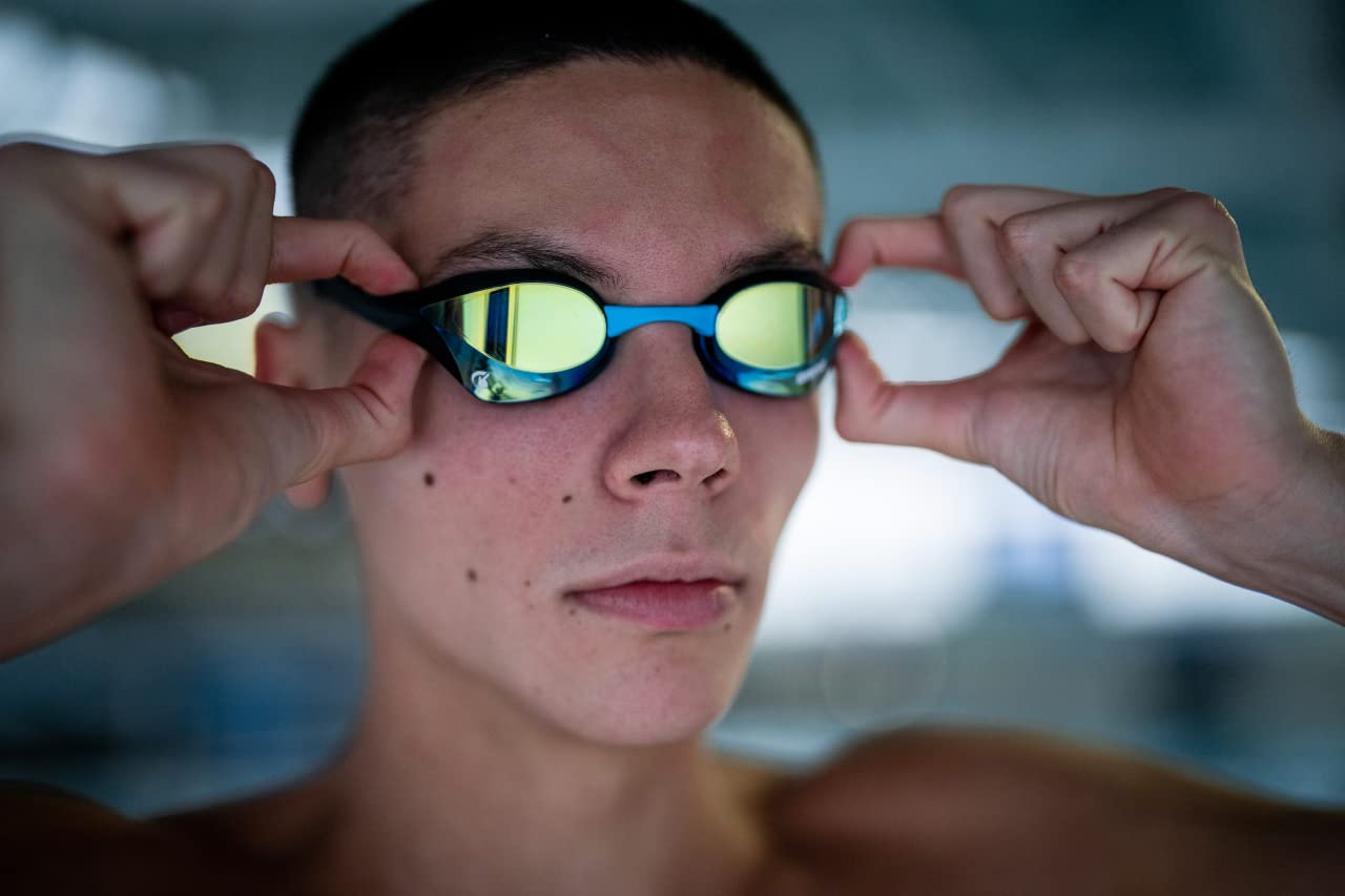ARENA Cobra Ultra Swipe Mirror Competition Anti-Fog Swimming Goggles Unisex for Adults, Swimming Goggles for Pool and Sea with Mirrored Curved Lenses, UV Protection, 5 Interchangeable Nose Bridges - 002507-530-NS