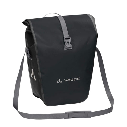 VAUDE bicycle bag for luggage rack Aqua Back Single 1 x 24 L in black, rear wheel bag waterproof, bicycle luggage rack bag at the back, easy attachment - Made in Germany - 12413