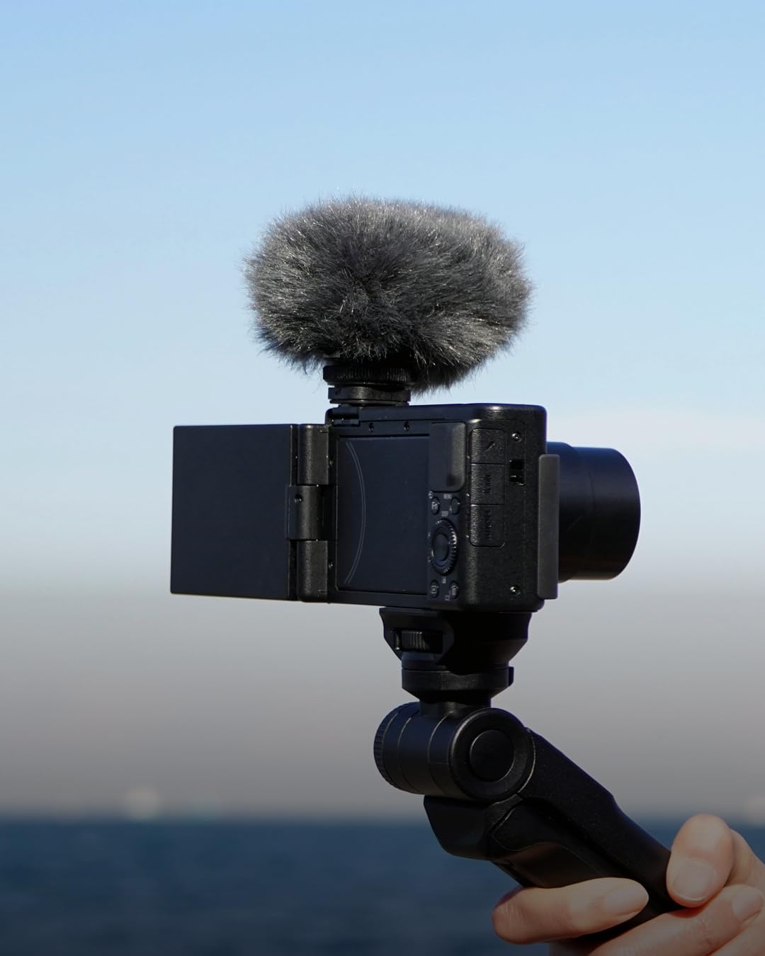 Sony ECM-G1, Shotgun Microphone, Clear Sound, Wind Protection, Compact & Lightweight, Ideal for Cameras, Vlogs, Content Creation, Streaming - ECMG1Z.SYU