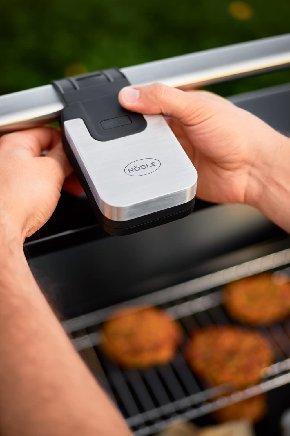 RÖSLE Universal BBQ LED handle light & silicone storage mat, high-quality silicone mat to protect storage surfaces, temperature-resistant up to 220°C, dishwasher-safe, black - 25066