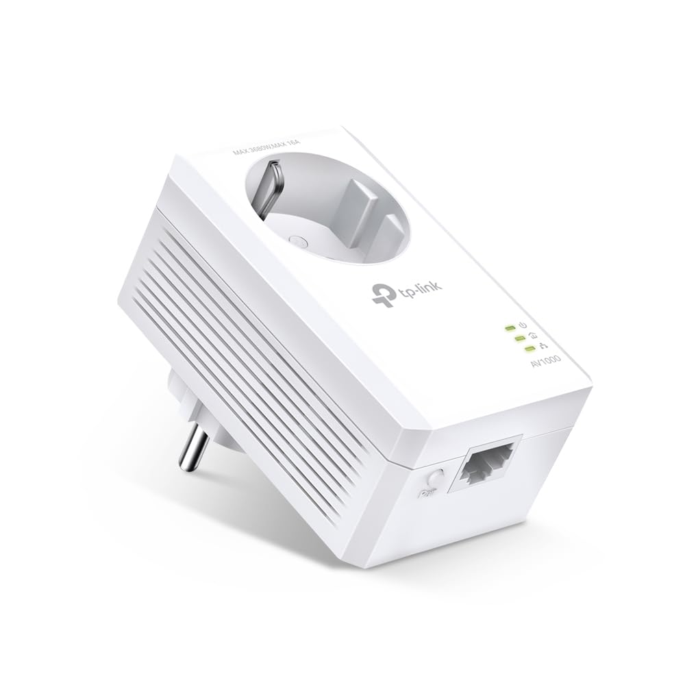 TP-Link TL-PA7017P AV1000 Gigabit Powerline Adapter with Socket (1x Gigabit Port, Plug and Play, Energy Saving, Compatible with TP-Link HomePlug AV Powerline Adapters)