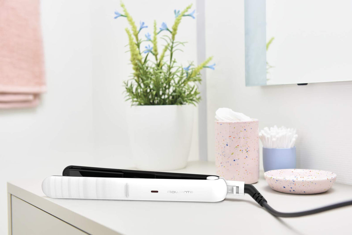 Rowenta Optiliss, hair straightener, quick heating, ceramic plates, SF3210