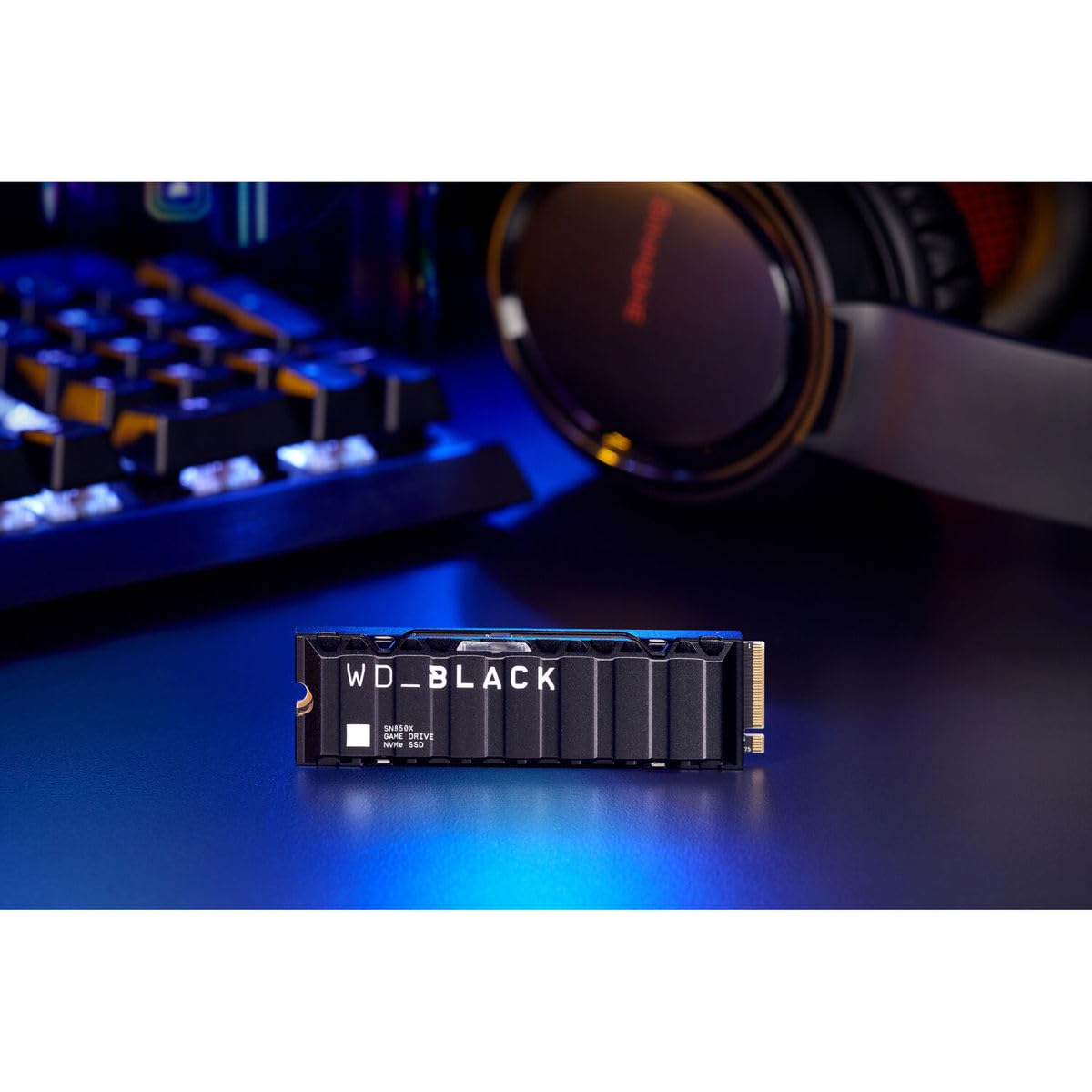 WD_BLACK SN850X NVMe SSD with Heatsink 2 TB internal SSD (gaming memory, PCIe Gen4 technology, read 7,300 MB/s, write 6,600 MB/s) - POWERED BY SANDISK - WDS200T2XHE