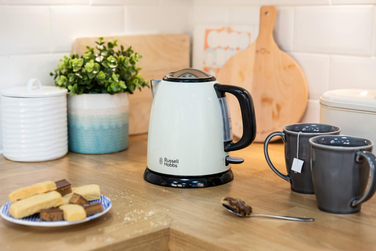Russell Hobbs Fierbător de apă, 1,0 l, Oțel inoxidabil Crem, Funcție de fierbere rapidă - 24993-70