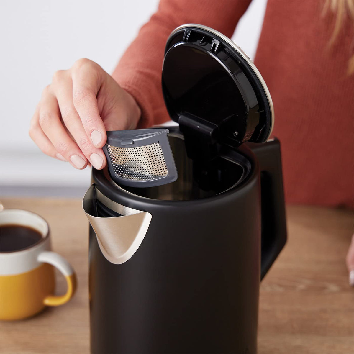 Ninja Perfect Temperature Kettle, 1.7L, LED display, kettle with quick boil function and various temperature settings, matte black KT200EU, black