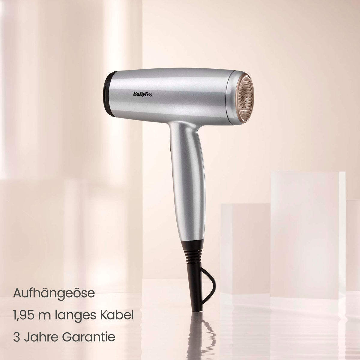 BaByliss Cosmos Uscător de păr ușor cu difuzor – 2100W Uscător puternic și elegant, tehnologie cu ioni împotriva frizz-ului, 3 niveluri de căldură și 2 viteze ale ventilatorului, argintiu, D580DE