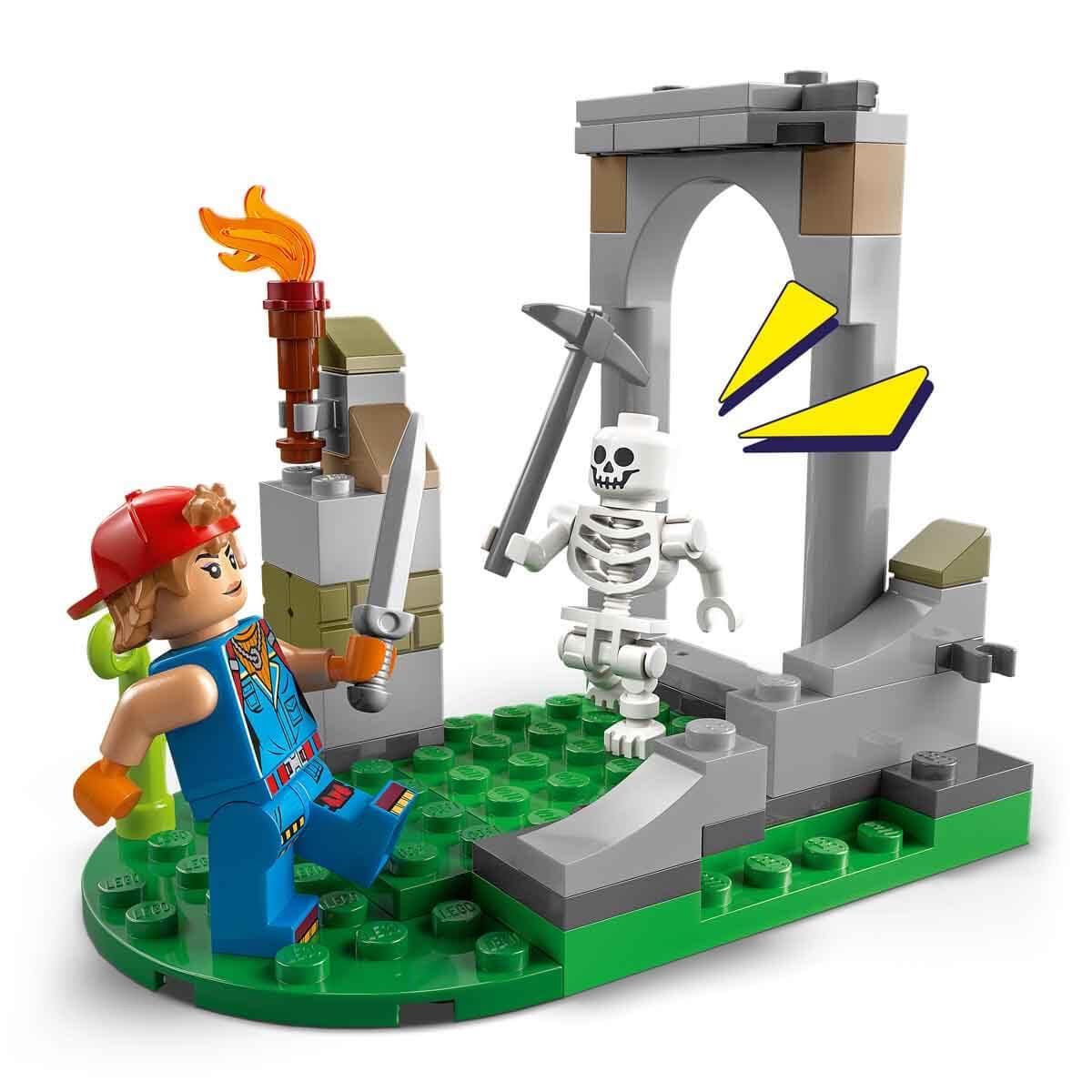 LEGO Fortnite The camp of Schali and the spark plug artist gaming toy - storage llama and wolf - 3 minifigures & campfire - gamer gift for boys, girls and fans aged 7 and over - 77075