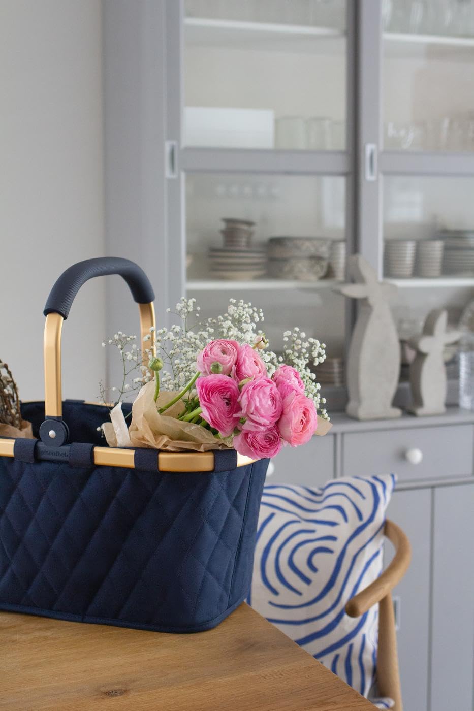 Reisenthel carrybag frame rhombus midnight gold – Stable shopping basket with lots of storage space and practical inner pocket – Elegant and water-repellent design - BK4111