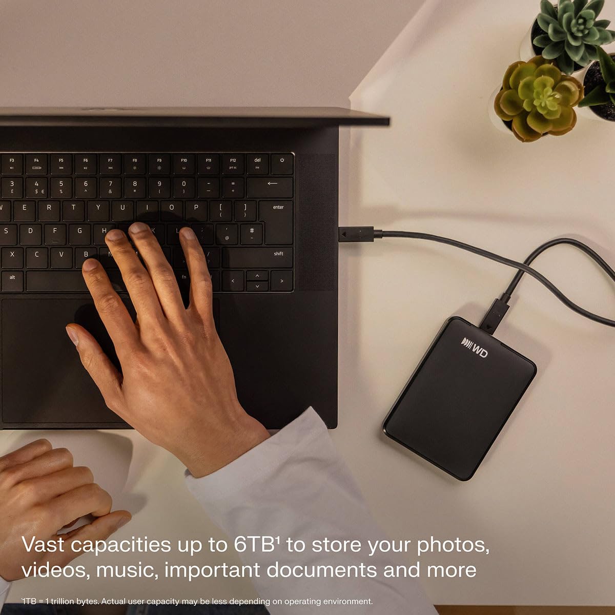 WD 4 TB Elements Portable Festplatte, USB-C®-Konnektivität, Graphitschwarz - WDBLSS0040BBK