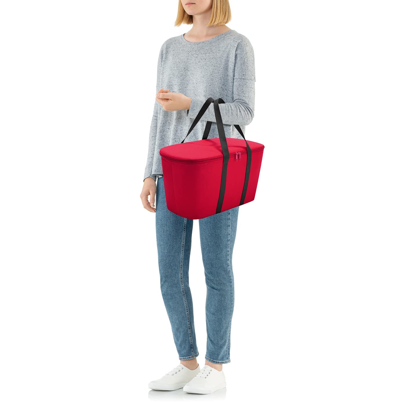 reisenthel coolerbag in red – cooler bag made of high-quality polyester fabric – ideal for picnics, shopping and on the go - UH3004