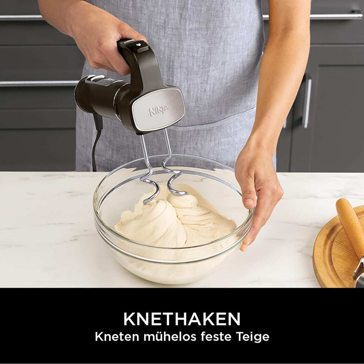 Ninja Foodi 3-in-1 Stabmixer, Handmixer & Zerkleinerer, cu pornire treptată, 2 viteze de amestecare și 5 viteze de frământare pentru tocat, amestecat, frământat și multe altele, lavabil în mașina de spălat vase, 850W, Negru CI100EU