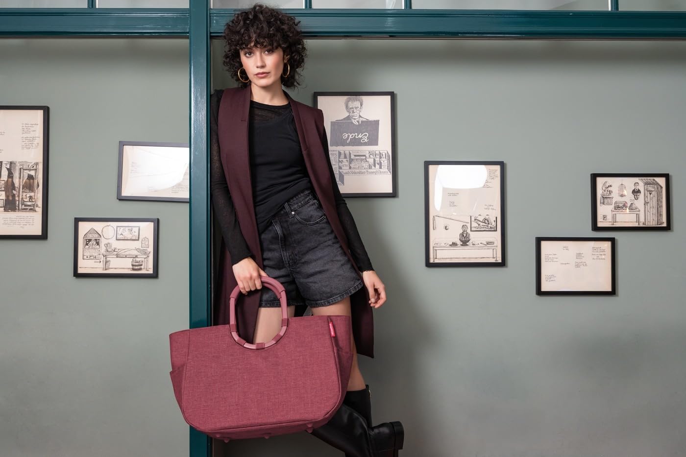 reisenthel loopshopper L twist maroon – sturdy bag with practical compartments made from recycled PET bottles – charming and water-repellent design - OR3104