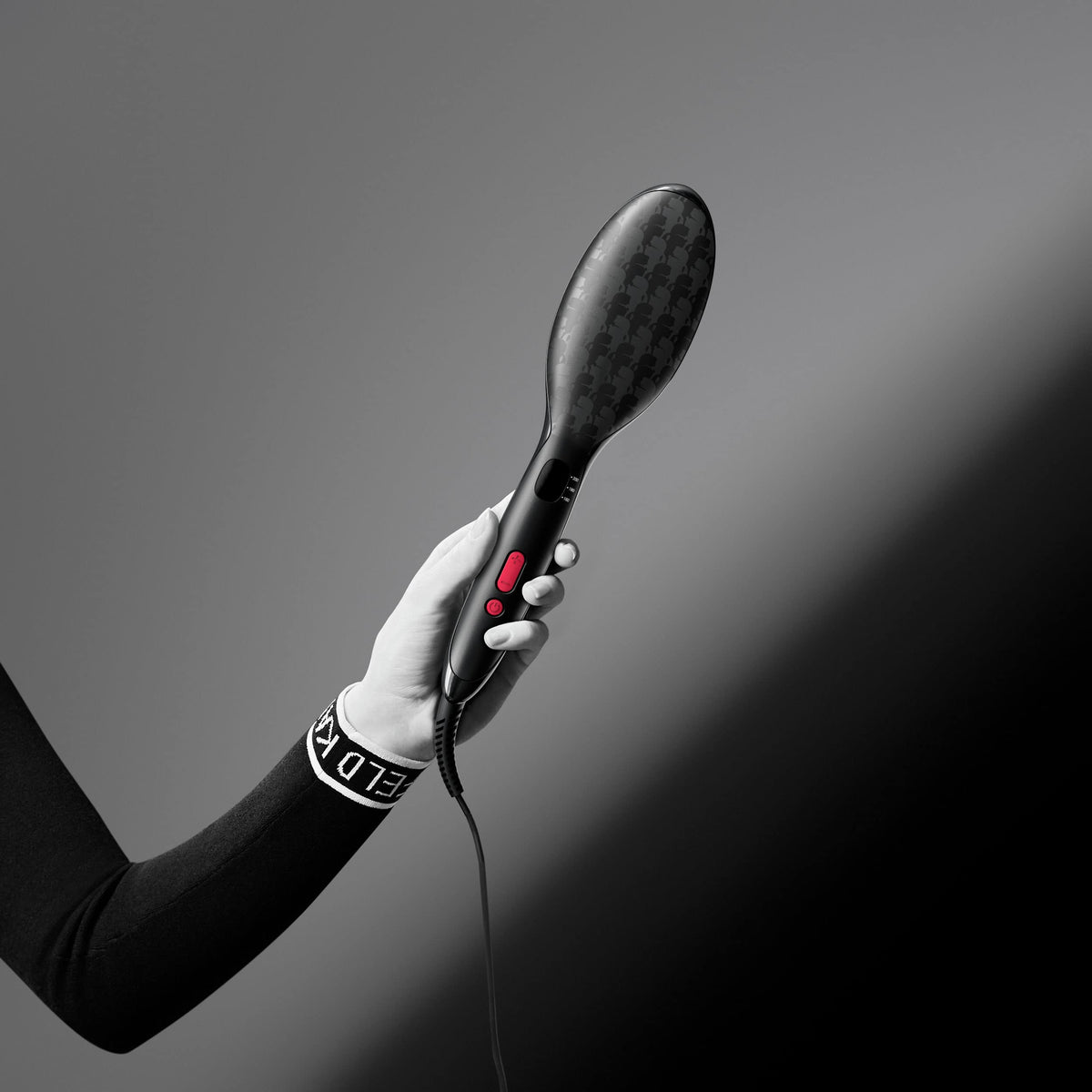 Rowenta x Karl Lagerfeld Straightening Brush with Ceramic & Ions CF582L