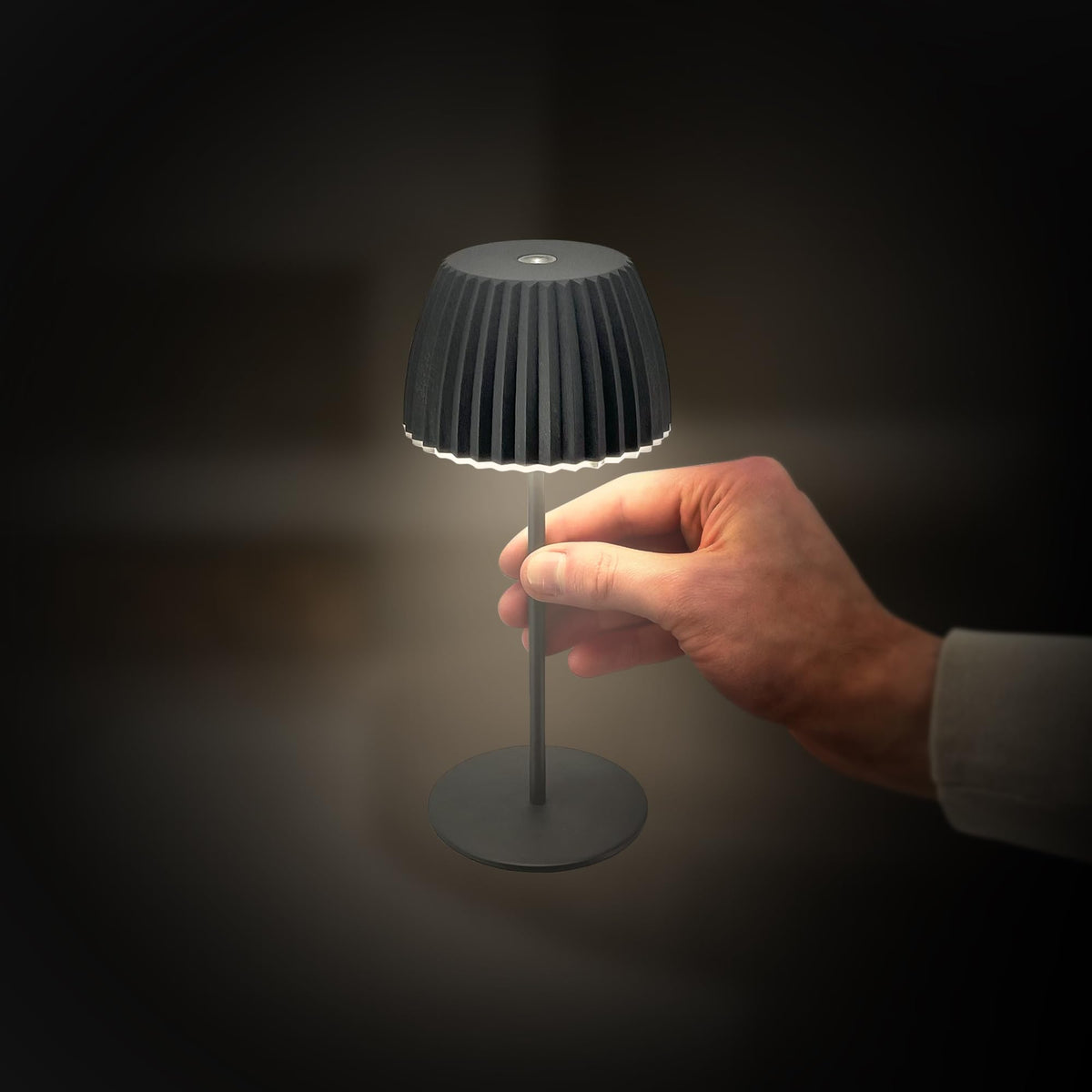 BRILONER - 2-piece set of Riffle Mini LED table lamps, wireless, IP44 with light edge, 8.5x20 cm, touch dimmer, rechargeable battery, bedside lamp, battery lamp, German Design Award Winner 2025, anthracite. - 7685025