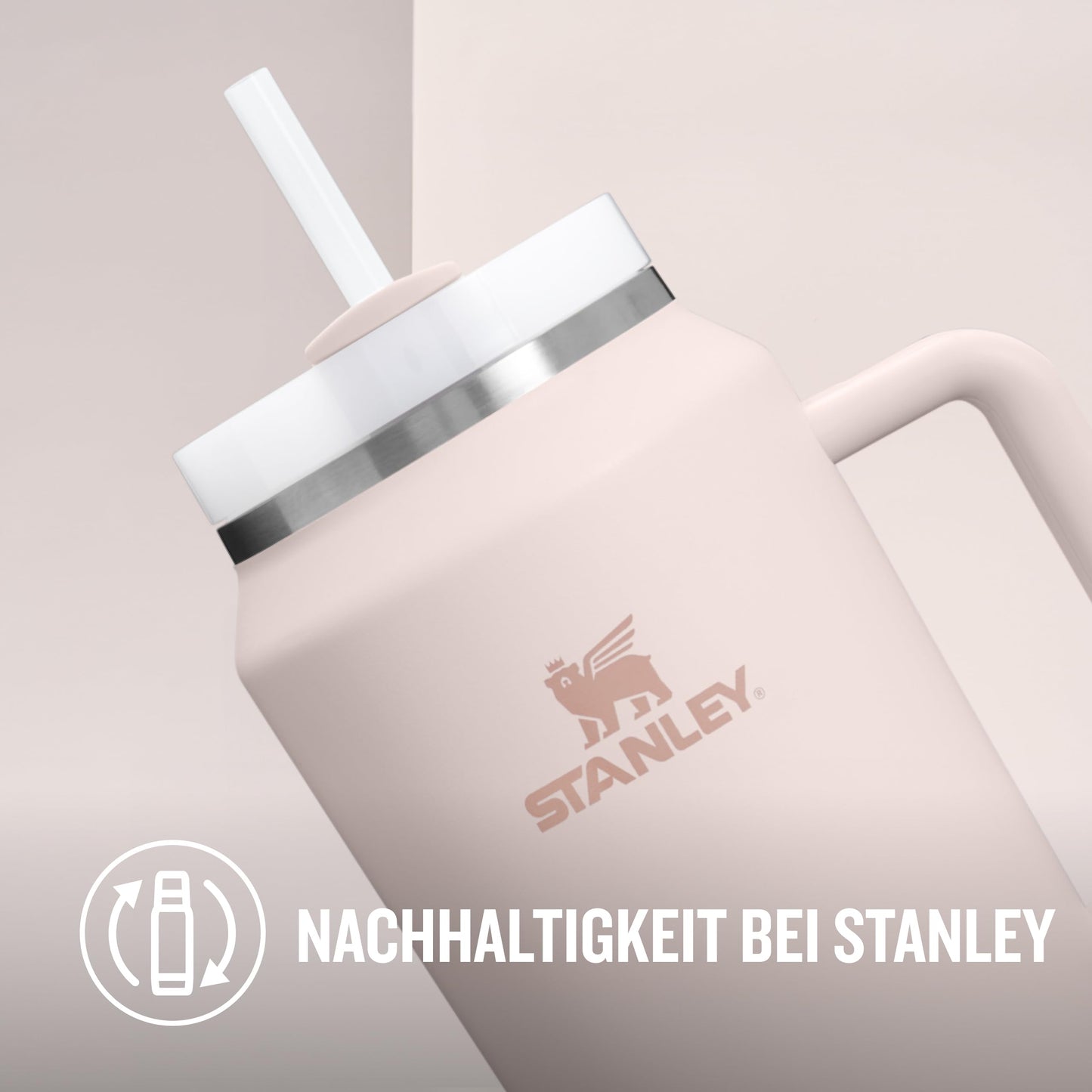 STANLEY 1913 Quencher H2.0 FlowState drinking bottle with straw 1.9L - Thermo mug Cools for 15 hours - 60 hours Ice cold - Dishwasher safe - Thermos bottle BPA free - Drinking cup - Rose Quartz - 100000112504