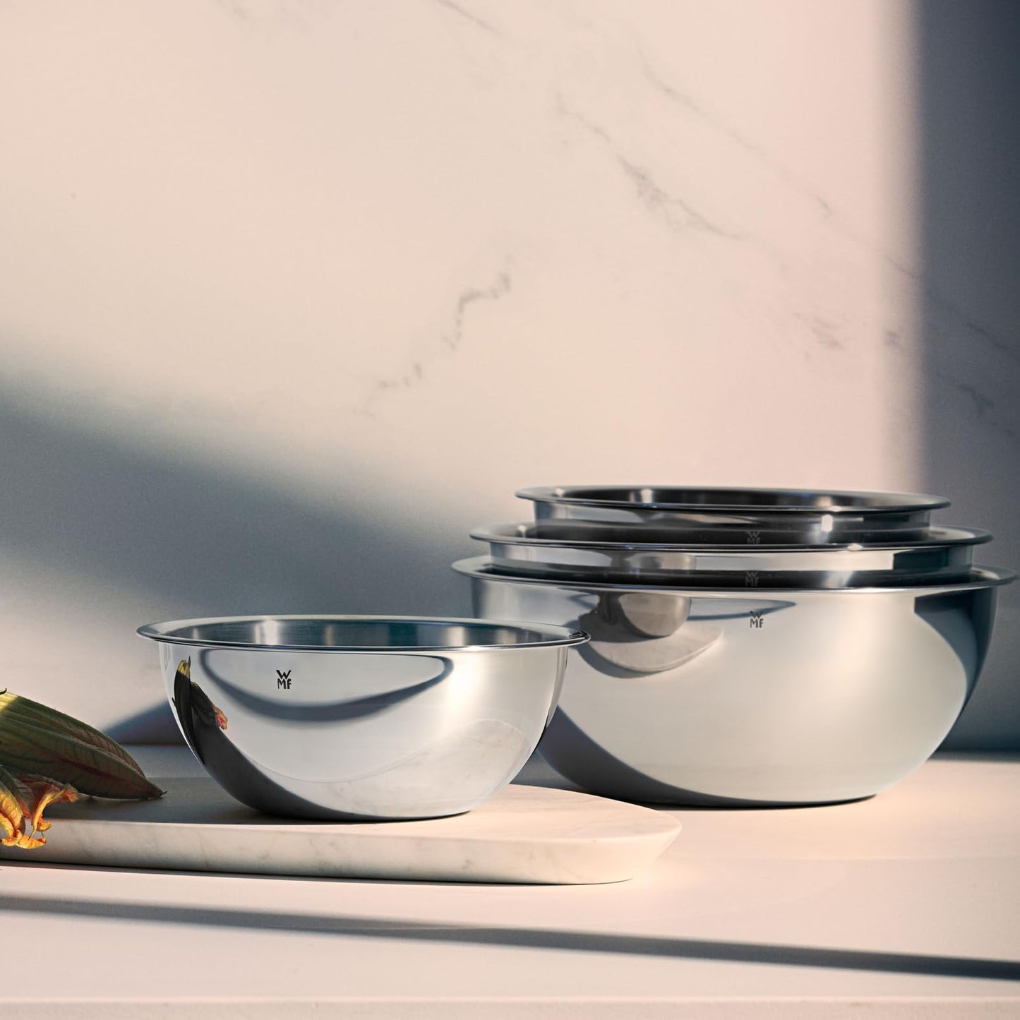 WMF Gourmet bowl set 4 pieces, stainless steel bowls for the kitchen 0.75l - 2.75l, stainless steel mixing bowl, salad bowl, serving bowl, Cromargan, stackable - 645709990