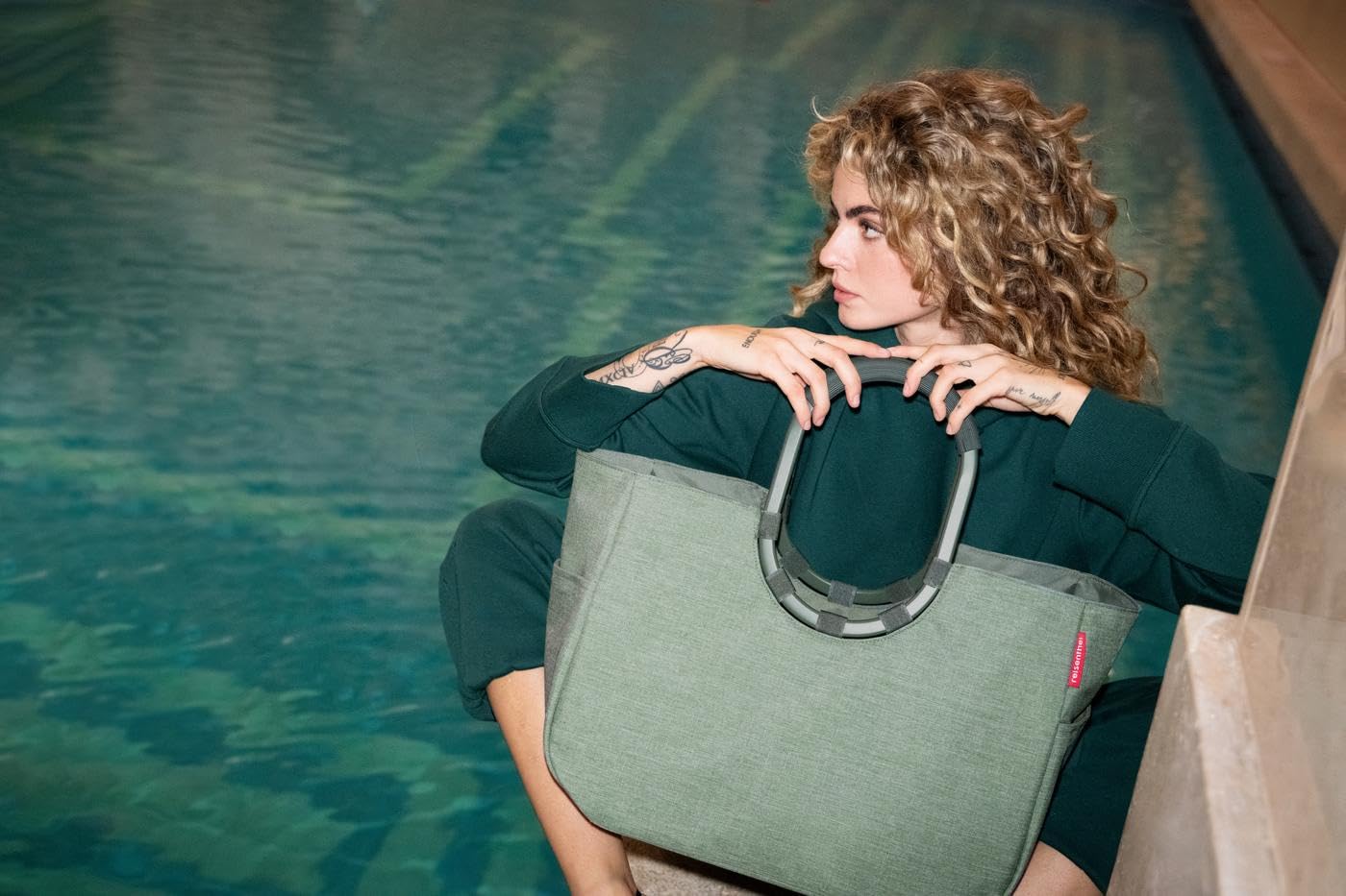 reisenthel loopshopper L frame twist sage – sturdy bag with practical compartments made from recycled PET bottles – charming and water-repellent design - OR5049