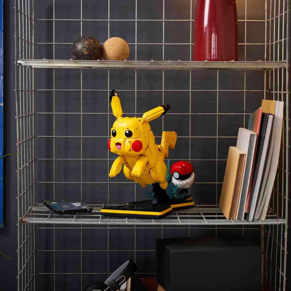 LEGO Pokémon Pikachu and Poké Ball - building set for adults - model building with movable anime figure and dynamic stand - DIY decoration for room or desk - gift for gaming fans - 72152