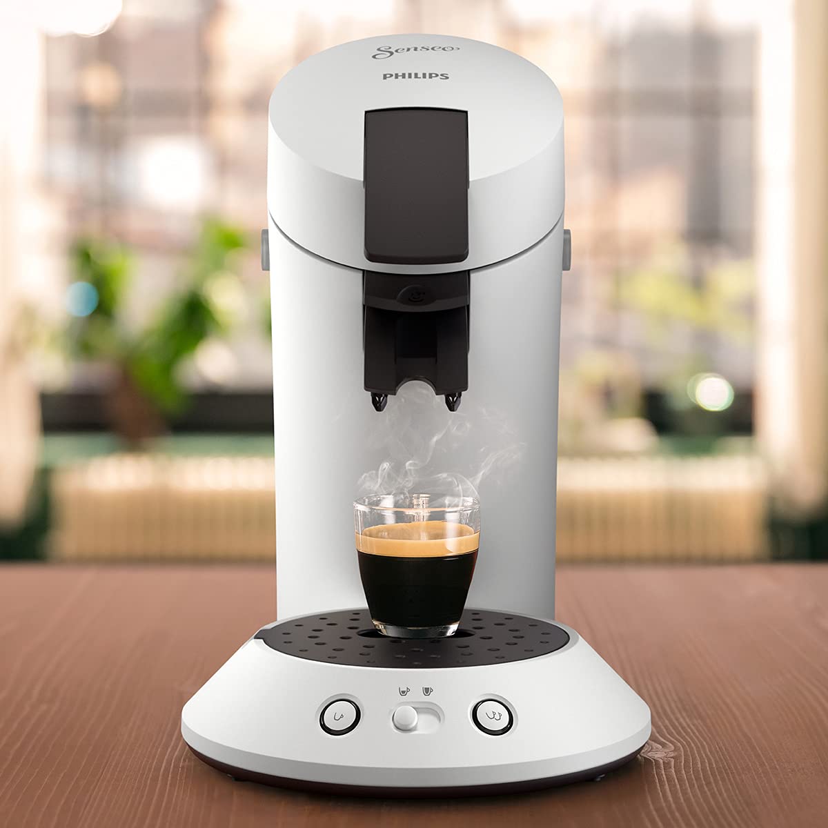 Philips Senseo Original Plus coffee pad machine (choice of coffee strength, coffee boost technology, made of recycled plastic), white CSA210/10