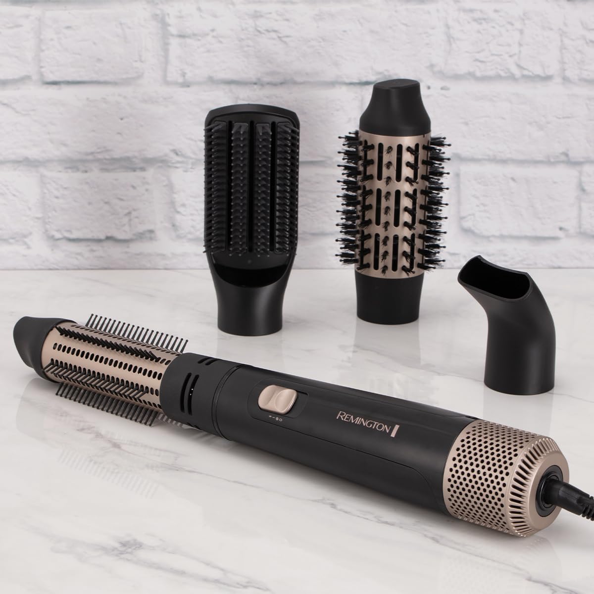 Remington Warmluftbürste [incl. 4 accesorii: perie rotundă de 38mm&50mm, duză de styling, perie plată] Uscare&Stilizare (bucle, volum&stiluri netede pentru părul de lungime medie) îngrijire cu ioni, nivel de răcire, 1000W, AS7500