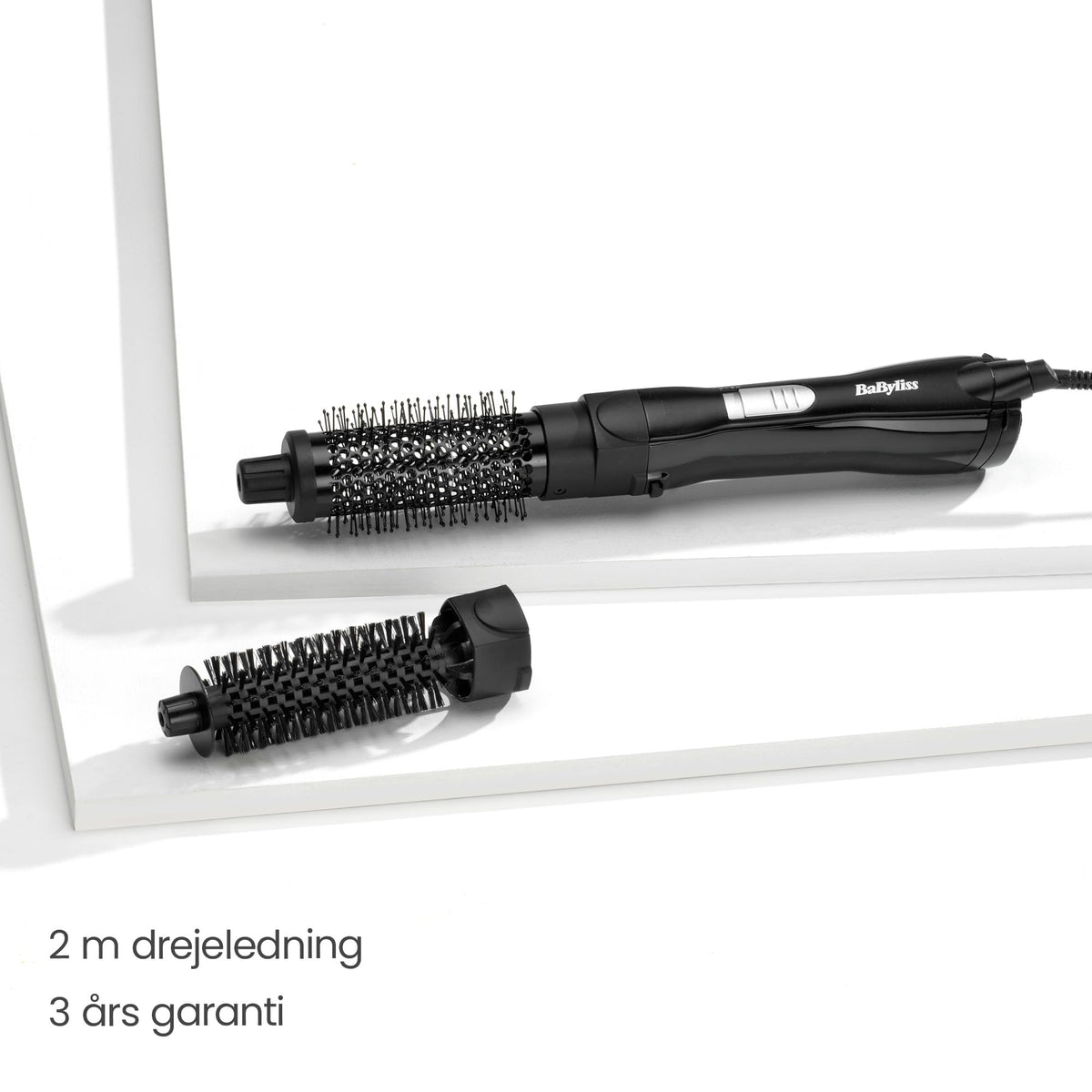 BaByliss Shape & Smooth Hot Air Brush – Powerful 800W Hair Dryer Brush, 30mm & 20mm Attachments, Cool Air Function, Quick Drying & Styling, ideal for short hair, Black, AS82E