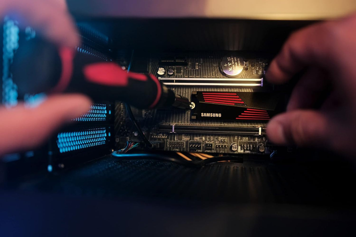 Samsung 990 PRO NVMe M.2 SSD with Heatsink