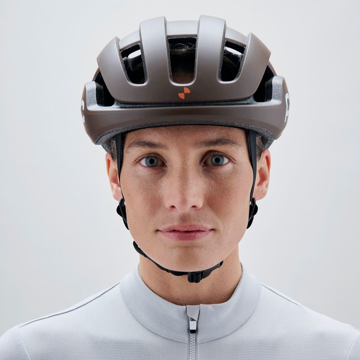 POC Omne Air MIPS - Versatile all-road helmet with MIPS Air Node, optimized ventilation, slim profile, 360° fit & eye garage for commuter, road bike and gravel