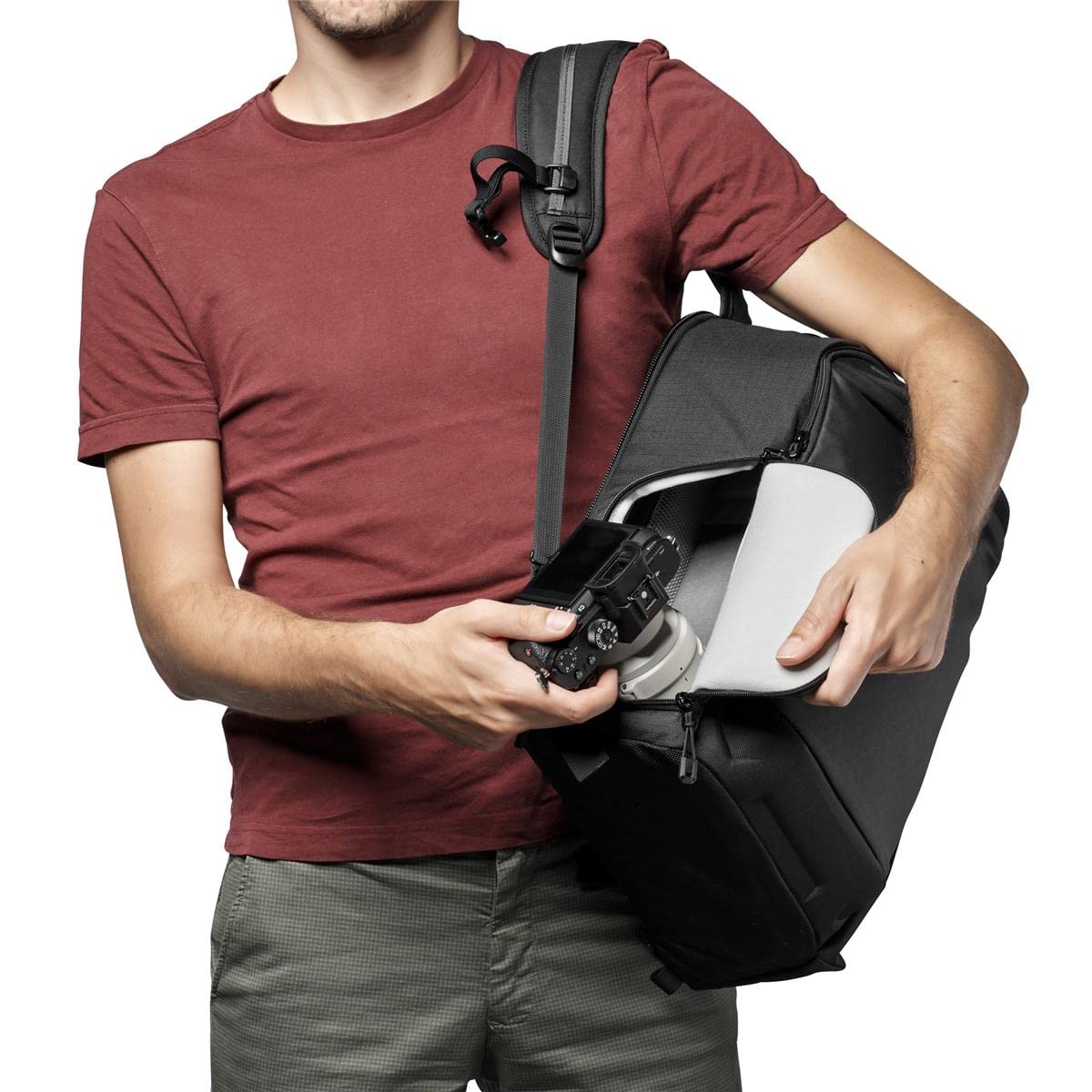 Lowepro Flipside BP 300 AW III camera backpack for mirrorless/DSLR cameras - black - rear and side access - adjustable compartment dividers - for mirrorless cameras such as Sony α7 - LP37350-PWW