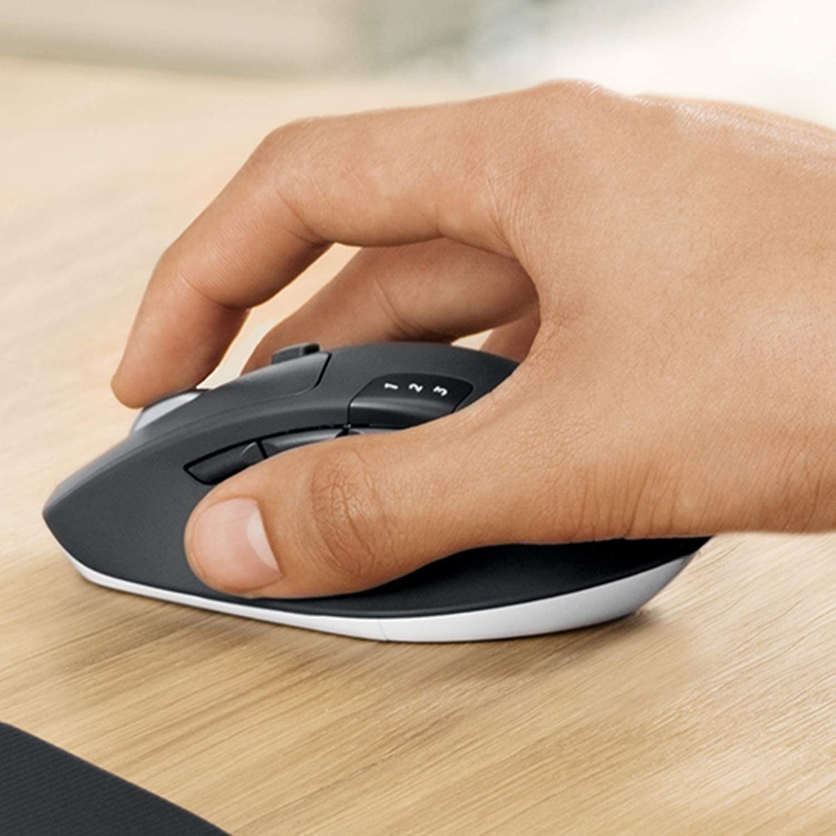 Logitech MK850 Performance Wireless Keyboard-Mouse Set - 920-008221