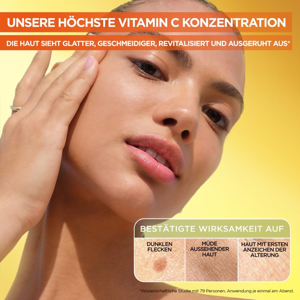 Garnier SkinActive Coffret Max Glow Booster Set pentru zi și noapte cu ser anti-pete întunecate cu vitamina C, cremă pentru ochi Glow Booster cu vitamina C și ser de noapte Glow Booster cu vitamina C.