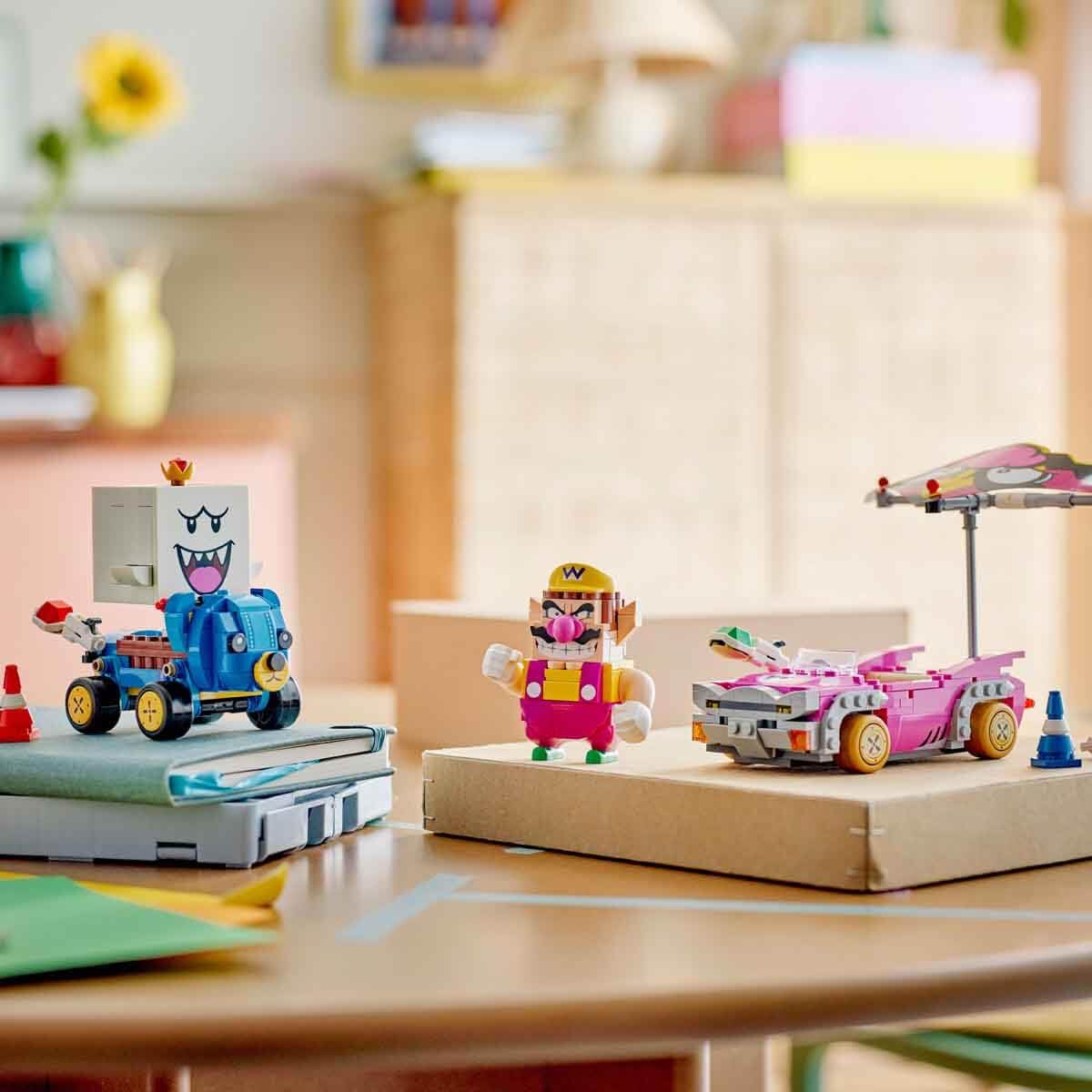 LEGO Super Mario: Mario Kart - Wario & King Buu Huu - Interactive toy with 2 cars and 2 figures for playing and displaying - Gaming gift for boys and girls aged 8 and up - 72038
