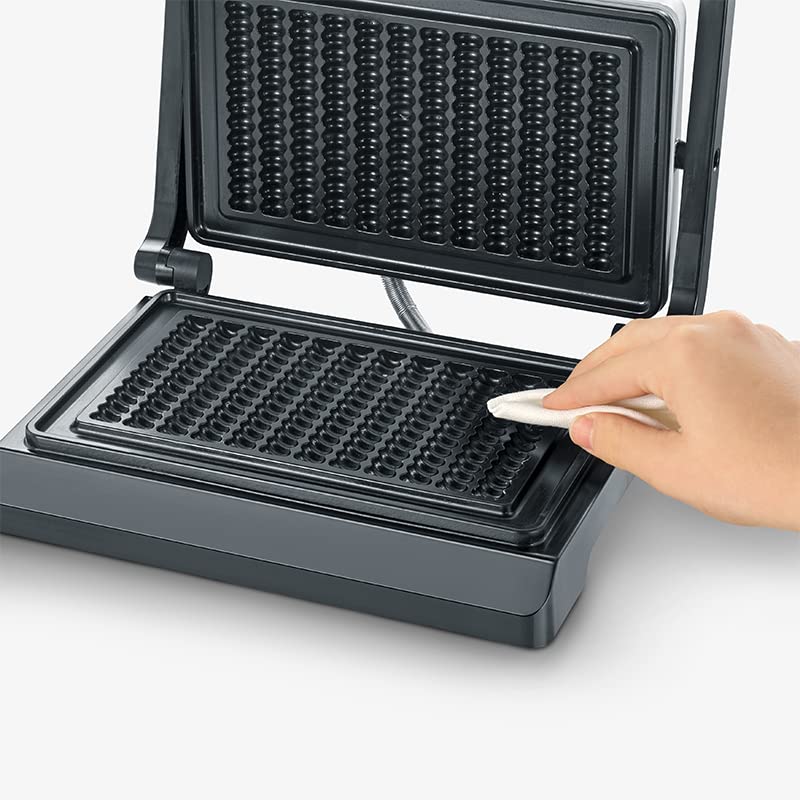 SEVERIN waffle fries maker, non-stick coated waffle iron for 12 waffles in the shape of fries, compact waffle iron in slim design, approx. 800 W power, beige, WA 2114 - 2114-000