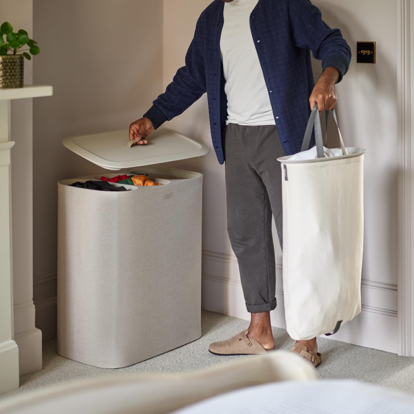 Joseph Joseph Tota - Trio 90 liter laundry basket with lid, 3 removable laundry bags with handles, ecru beige - 50021
