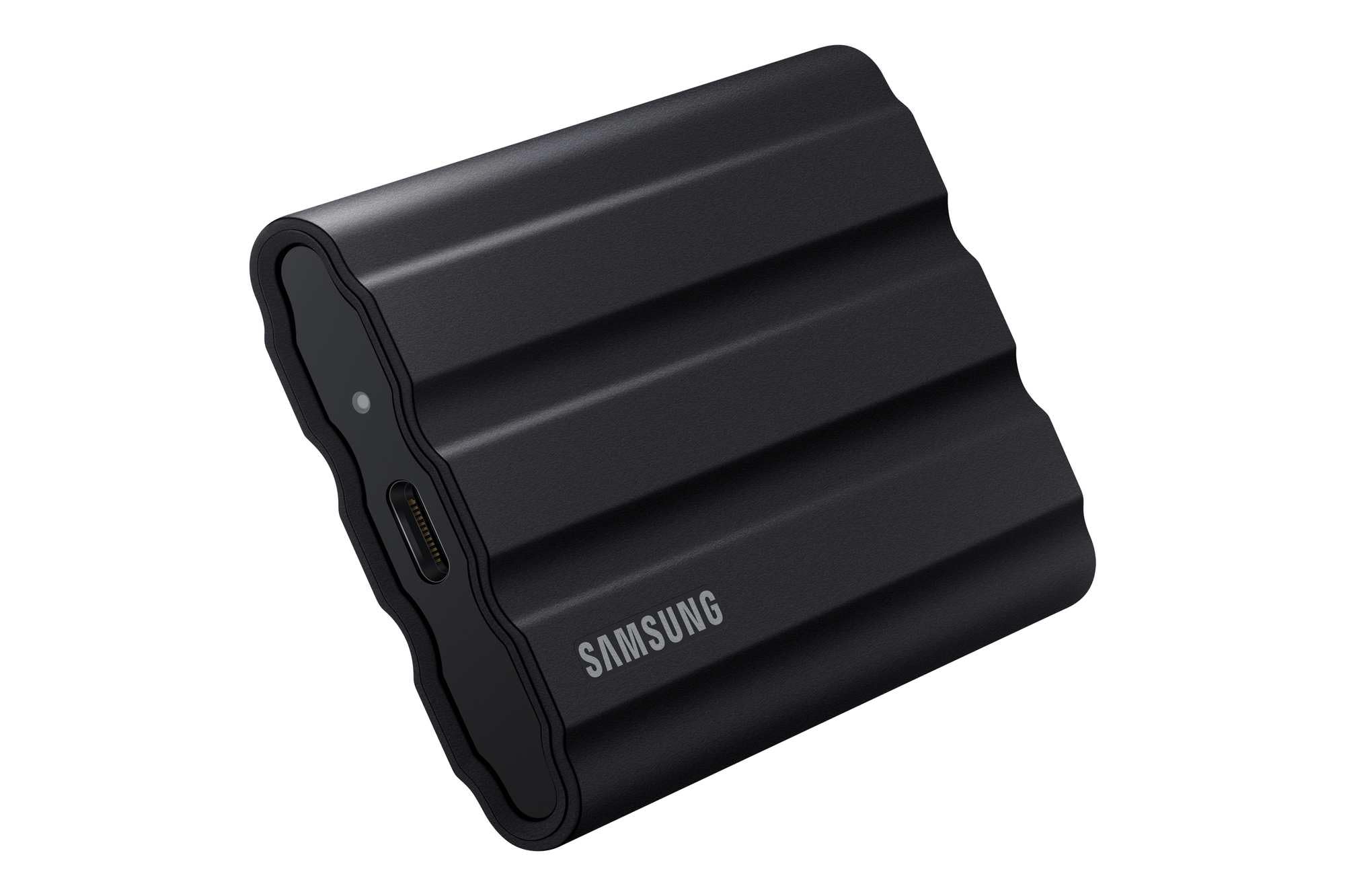 Samsung Portable SSD T7 Shield, 4 TB, USB 3.2 Gen.2, 1,050 MB/s read, 1,000 MB/s write, robust external hard drive outdoor for Mac, PC and smartphone, black, MU-PE4T0S/EU