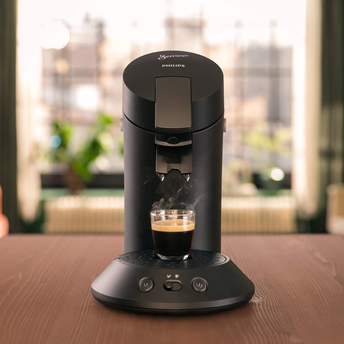 Philips Senseo Original Plus coffee pad machine - choice of coffee strength, Coffee Boost technology, environmentally friendly, two-cup function, 0.7L water tank, quick heating, velvety crema (CSA210/60) - CSA21060