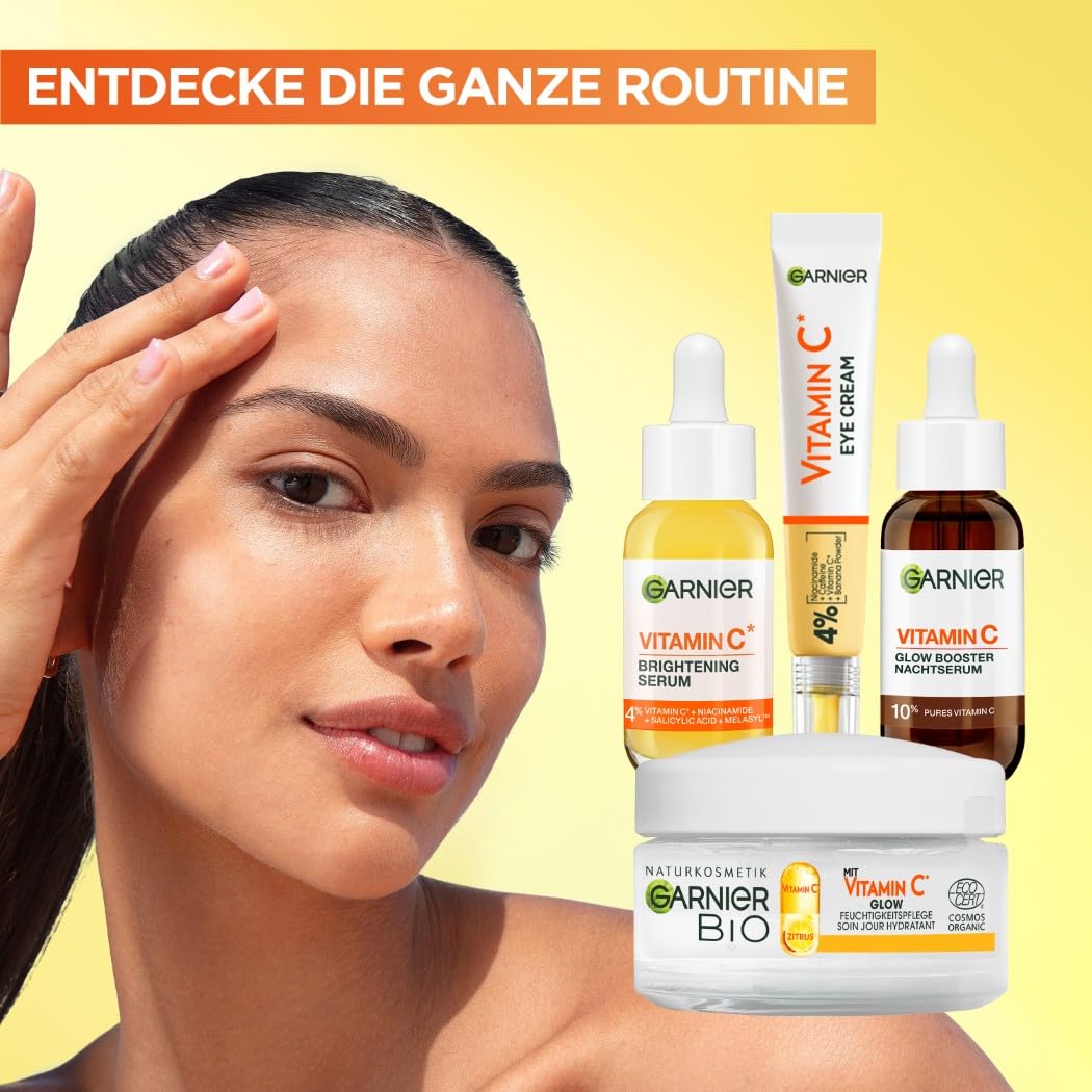Garnier SkinActive Coffret Max Glow Booster Set pentru zi și noapte cu ser anti-pete întunecate cu vitamina C, cremă pentru ochi Glow Booster cu vitamina C și ser de noapte Glow Booster cu vitamina C.
