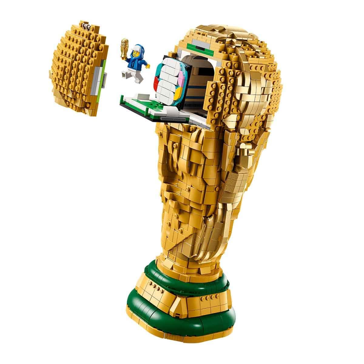 LEGO Editions Sports Official FIFA World Cup Cup - 3D DIY model with collectible minifigure - football gift for boys and girls aged 12 and over and adult fans - 43020