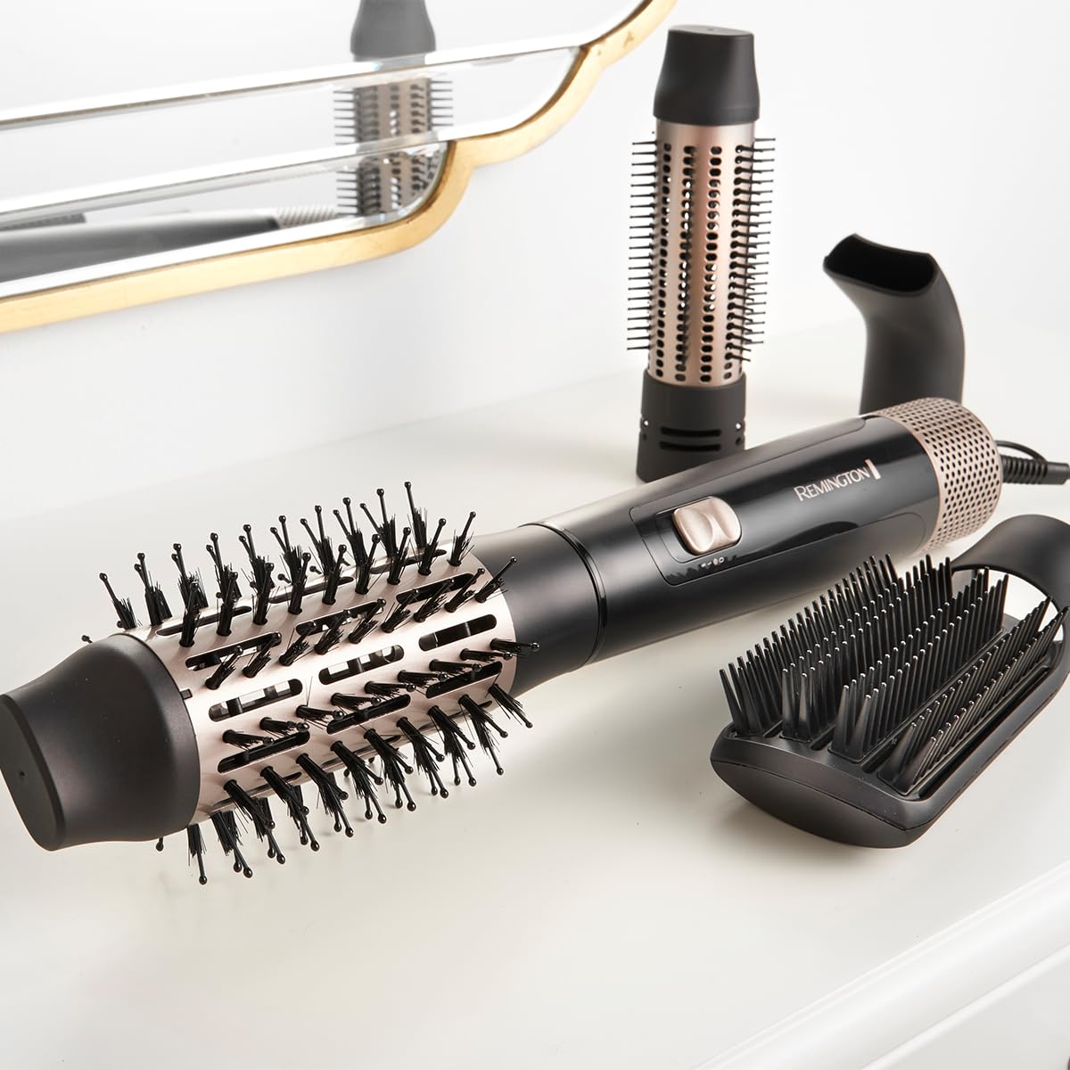 Remington Warmluftbürste [incl. 4 accesorii: perie rotundă de 38mm&50mm, duză de styling, perie plată] Uscare&Stilizare (bucle, volum&stiluri netede pentru părul de lungime medie) îngrijire cu ioni, nivel de răcire, 1000W, AS7500