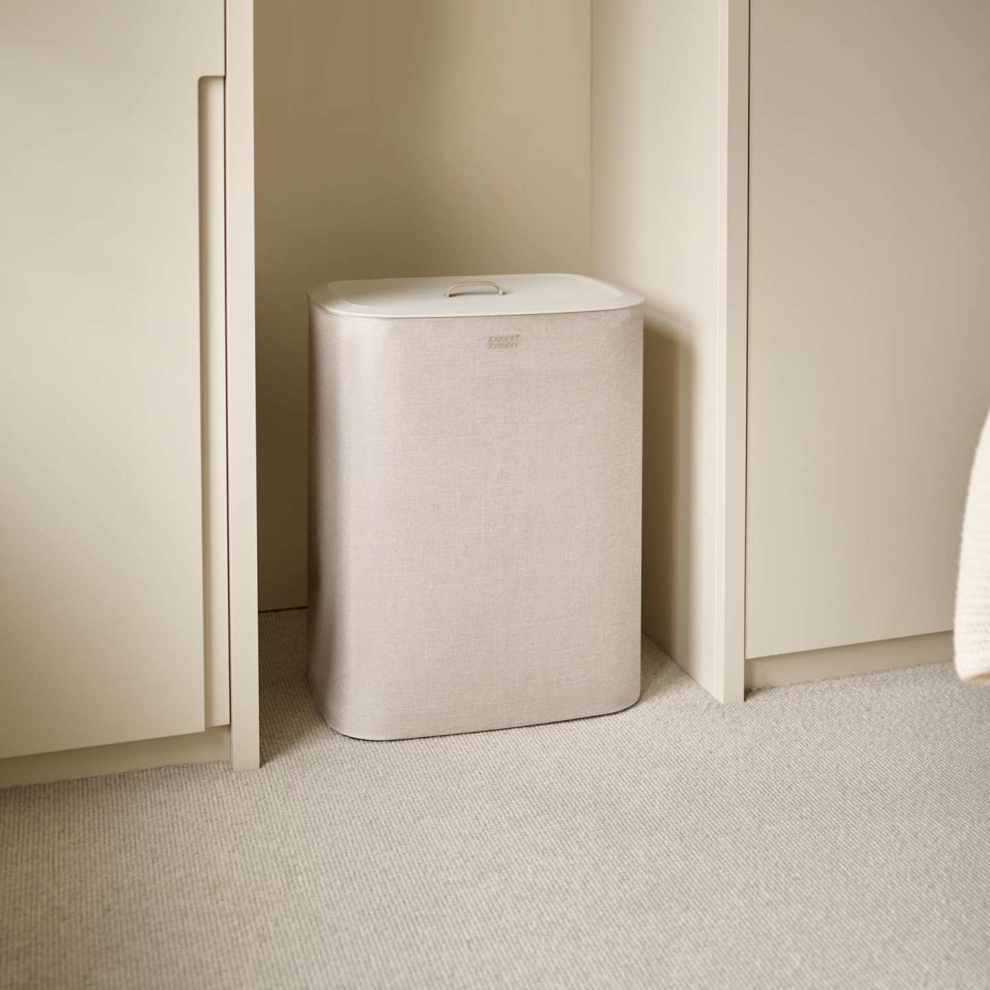 Joseph Joseph Tota - Trio 90 liter laundry basket with lid, 3 removable laundry bags with handles, ecru beige - 50021
